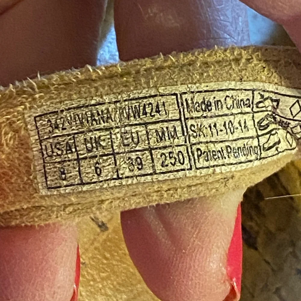 Vionic Flat Leather Faux Snake Skin Sandals, Size 8 - Picture 7 of 7